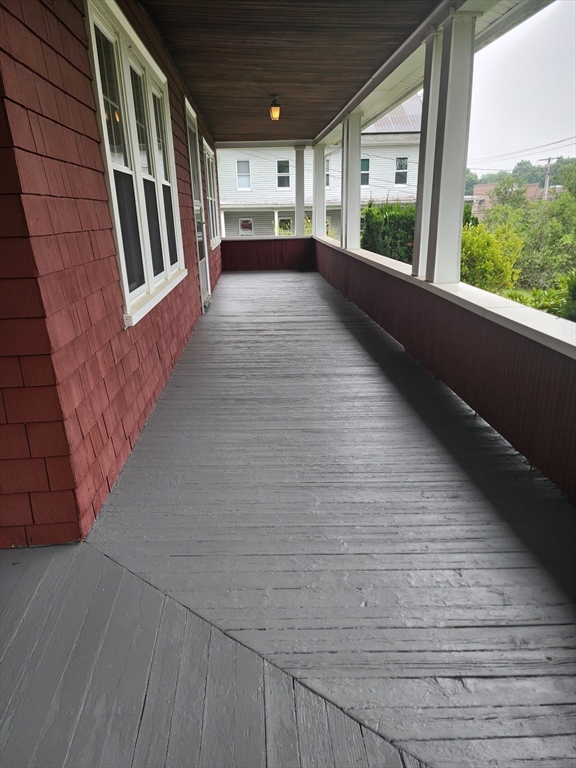 72 W Main St Property Photo 7