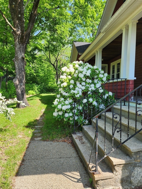 72 W Main St Property Photo 9