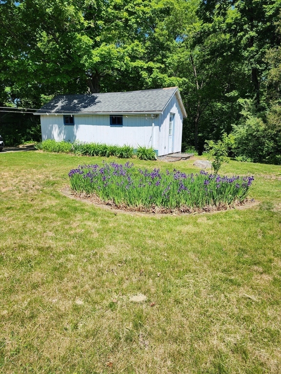 72 W Main St Property Photo 10