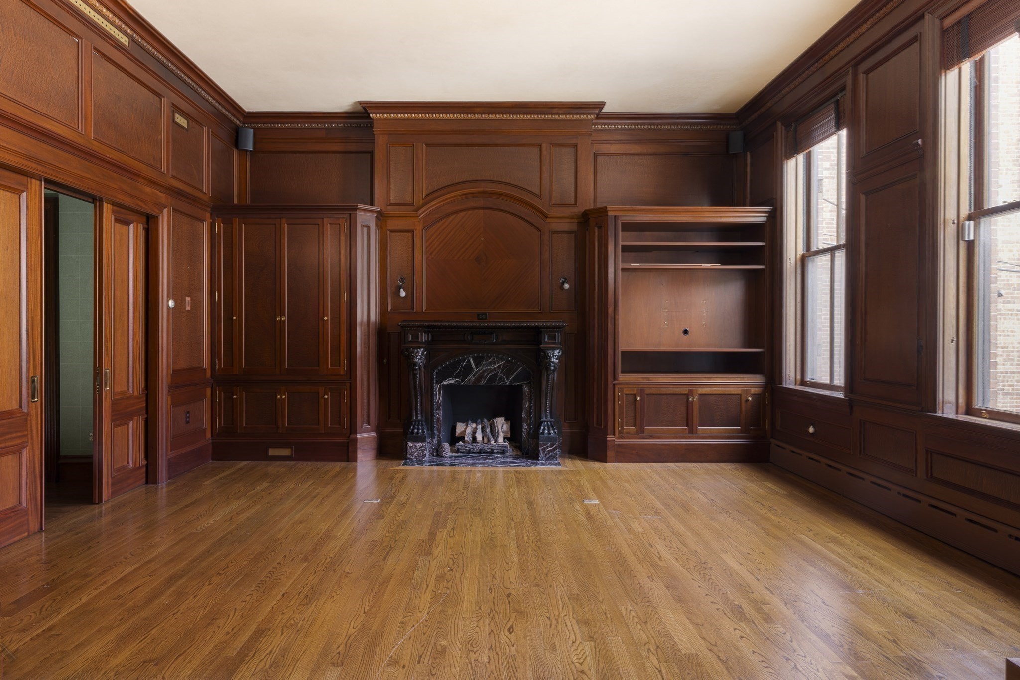 129 Commonwealth Avenue Property Photo 8