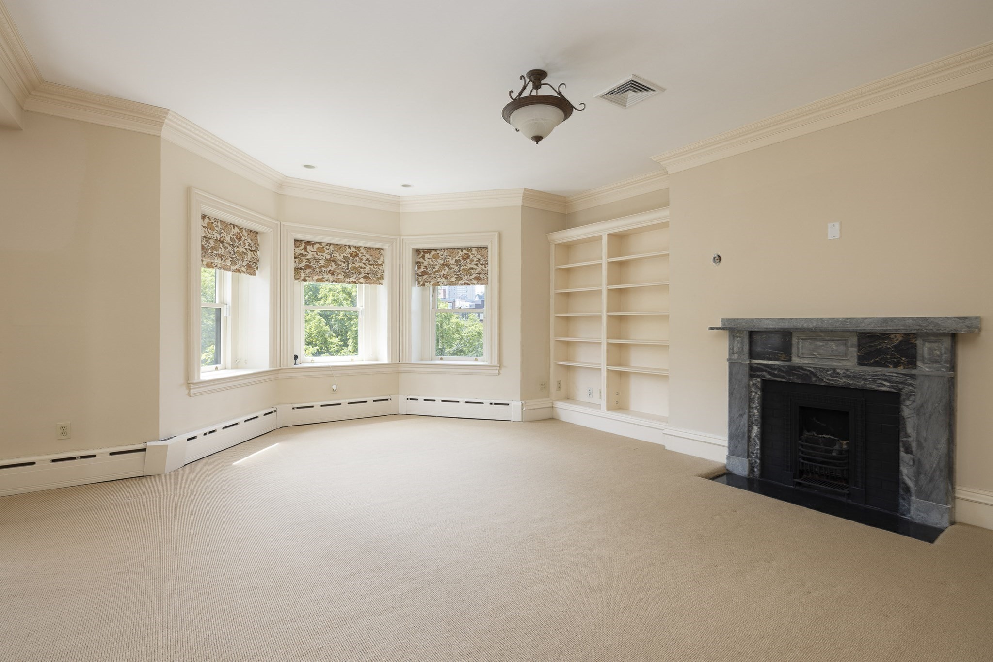129 Commonwealth Avenue Property Photo 20