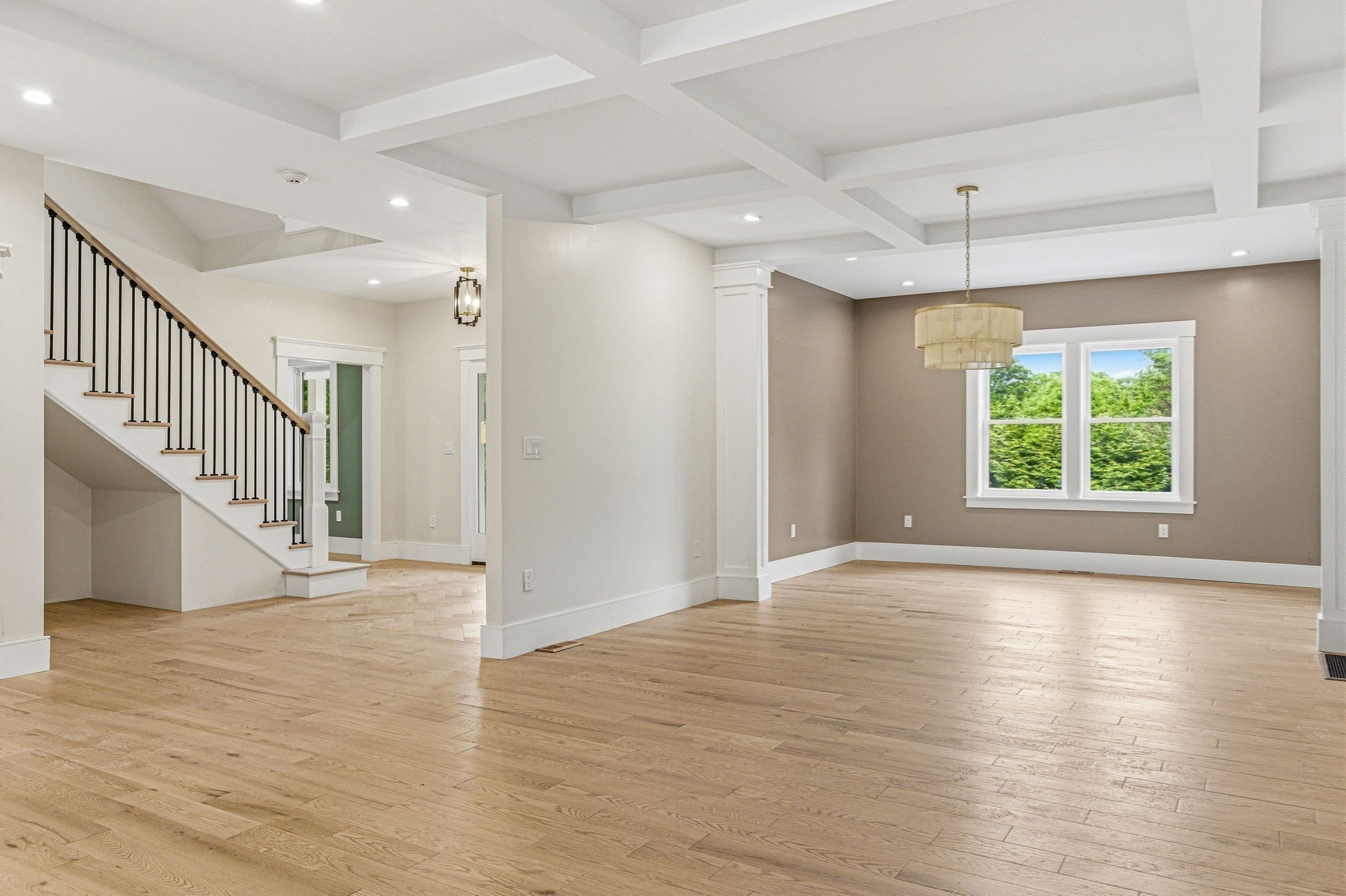 33 Pine Street Property Photo 16