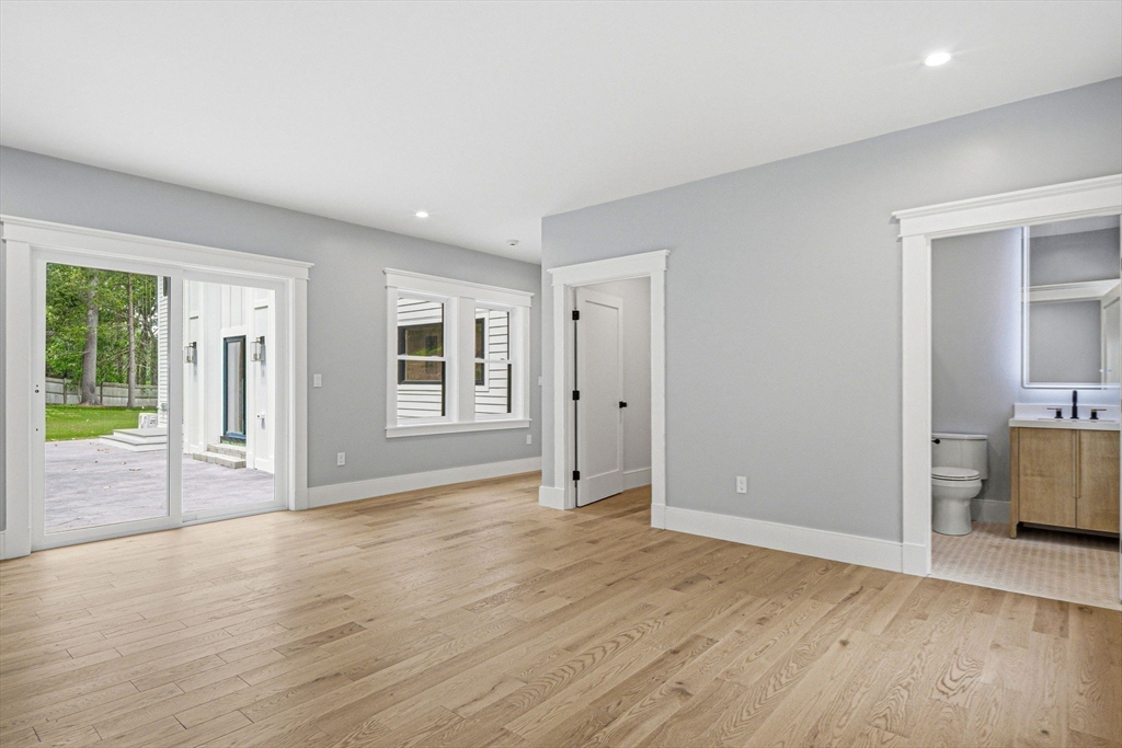 33 Pine Street Property Photo 20