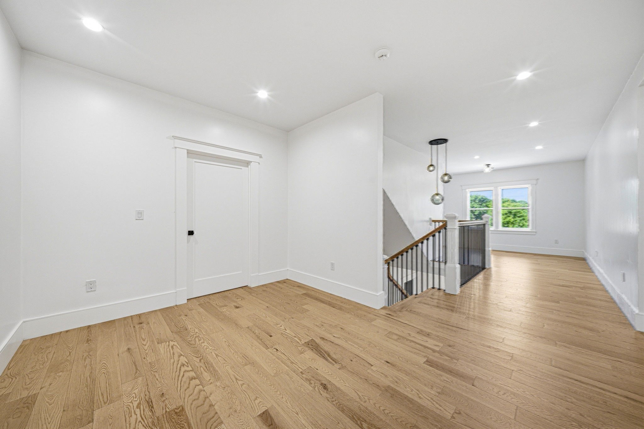 33 Pine Street Property Photo 34