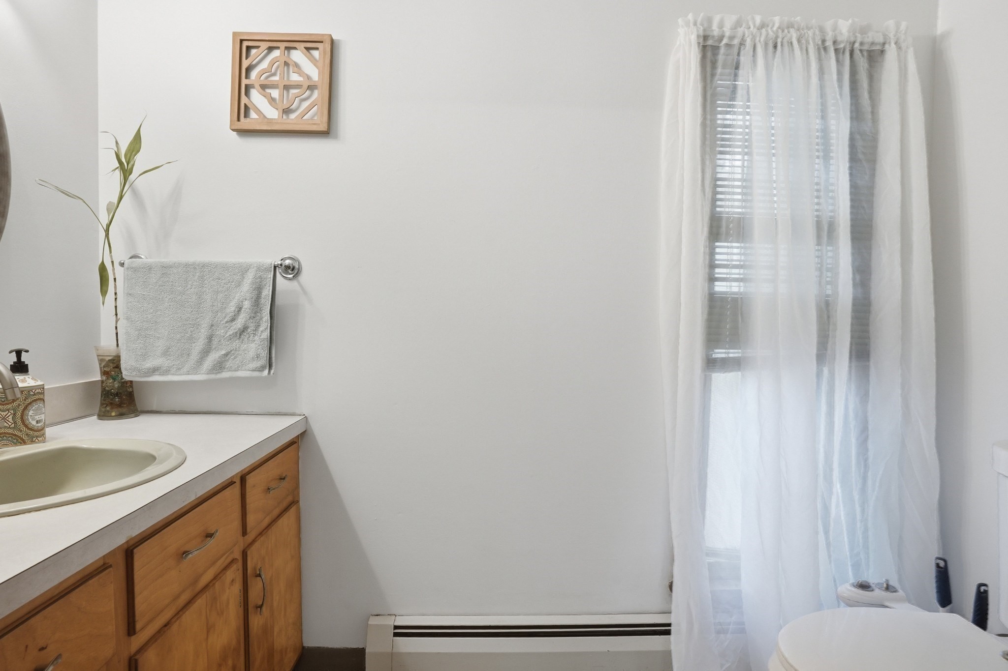 151 Summer St Property Photo 28