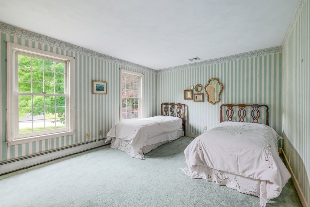 7 Village Green Lane Property Photo 28