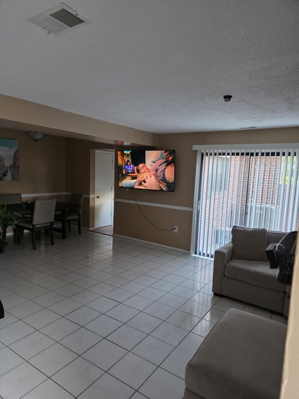 206 Greenbrook Dr # 206 Property Photo 2