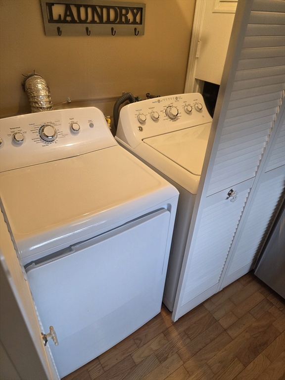 206 Greenbrook Dr # 206 Property Photo 5