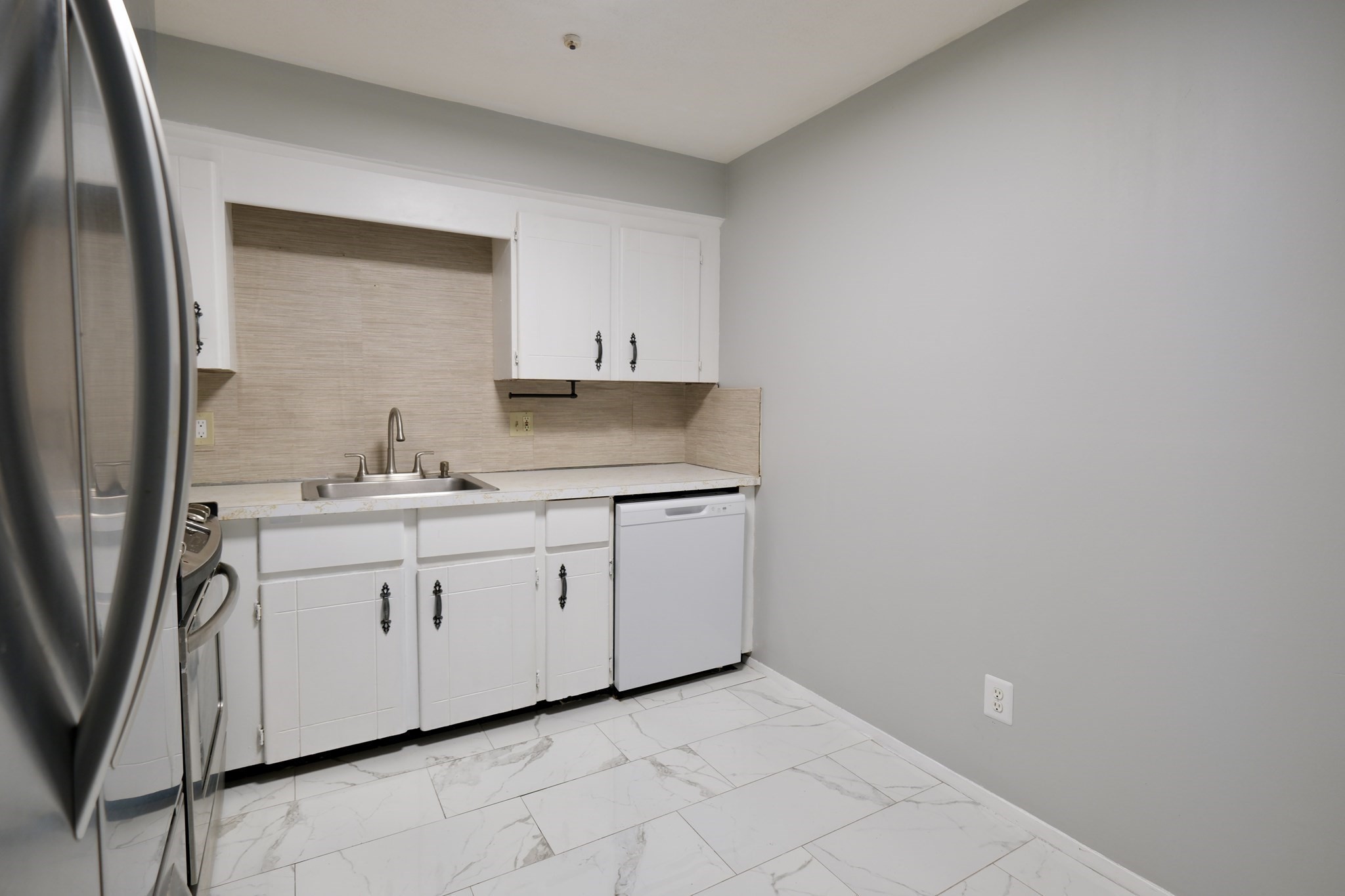 232 Canton St # 308 Property Photo 8