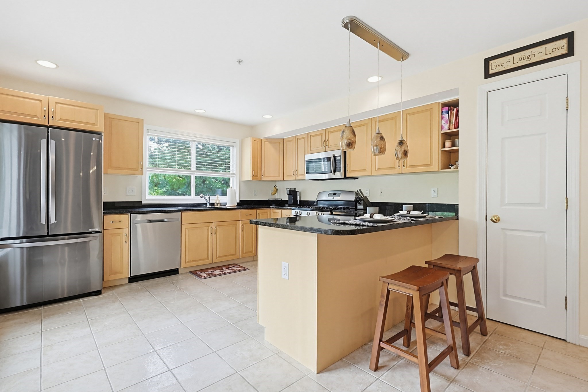 387 America Blvd # 387 Property Photo 16