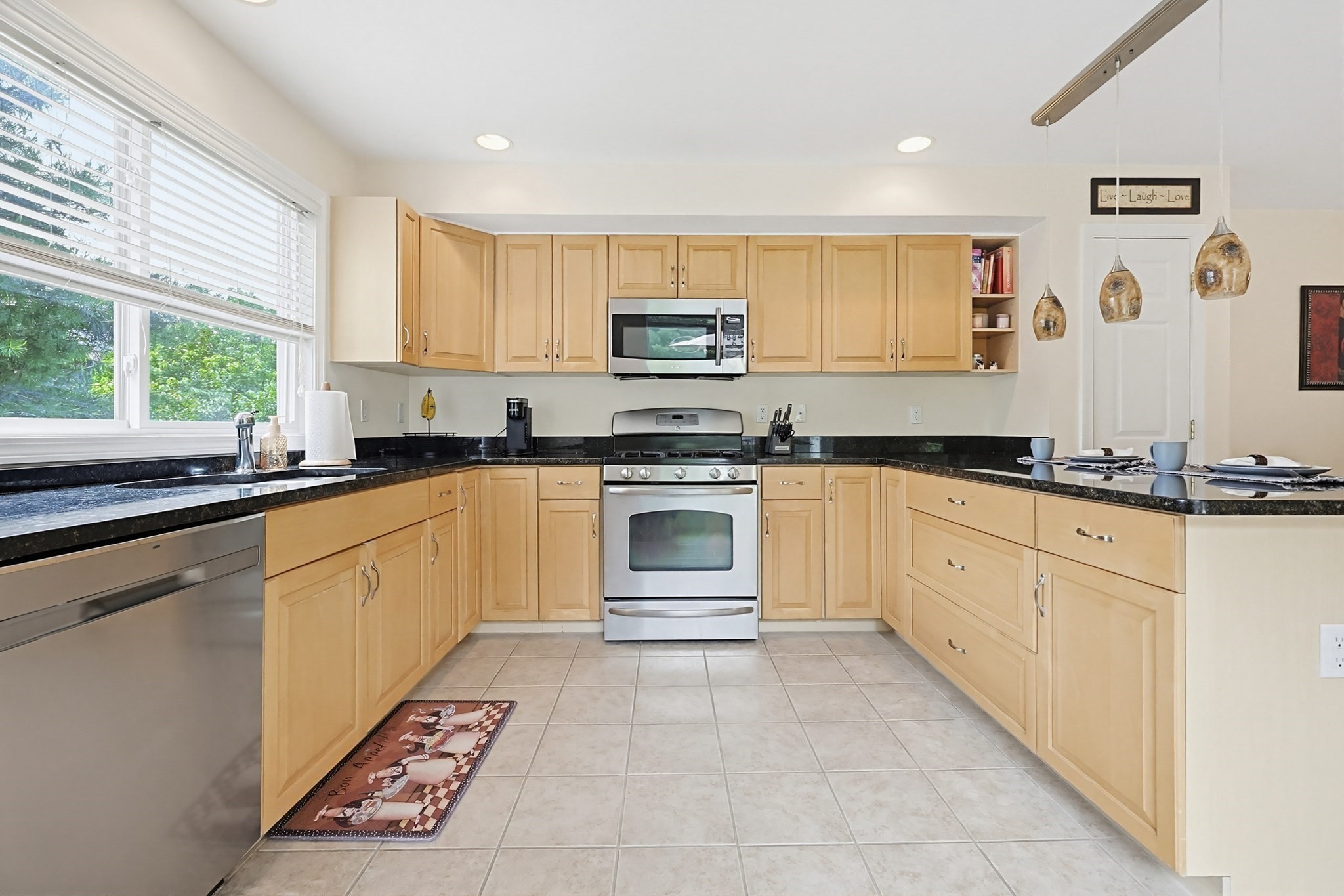 387 America Blvd # 387 Property Photo 17