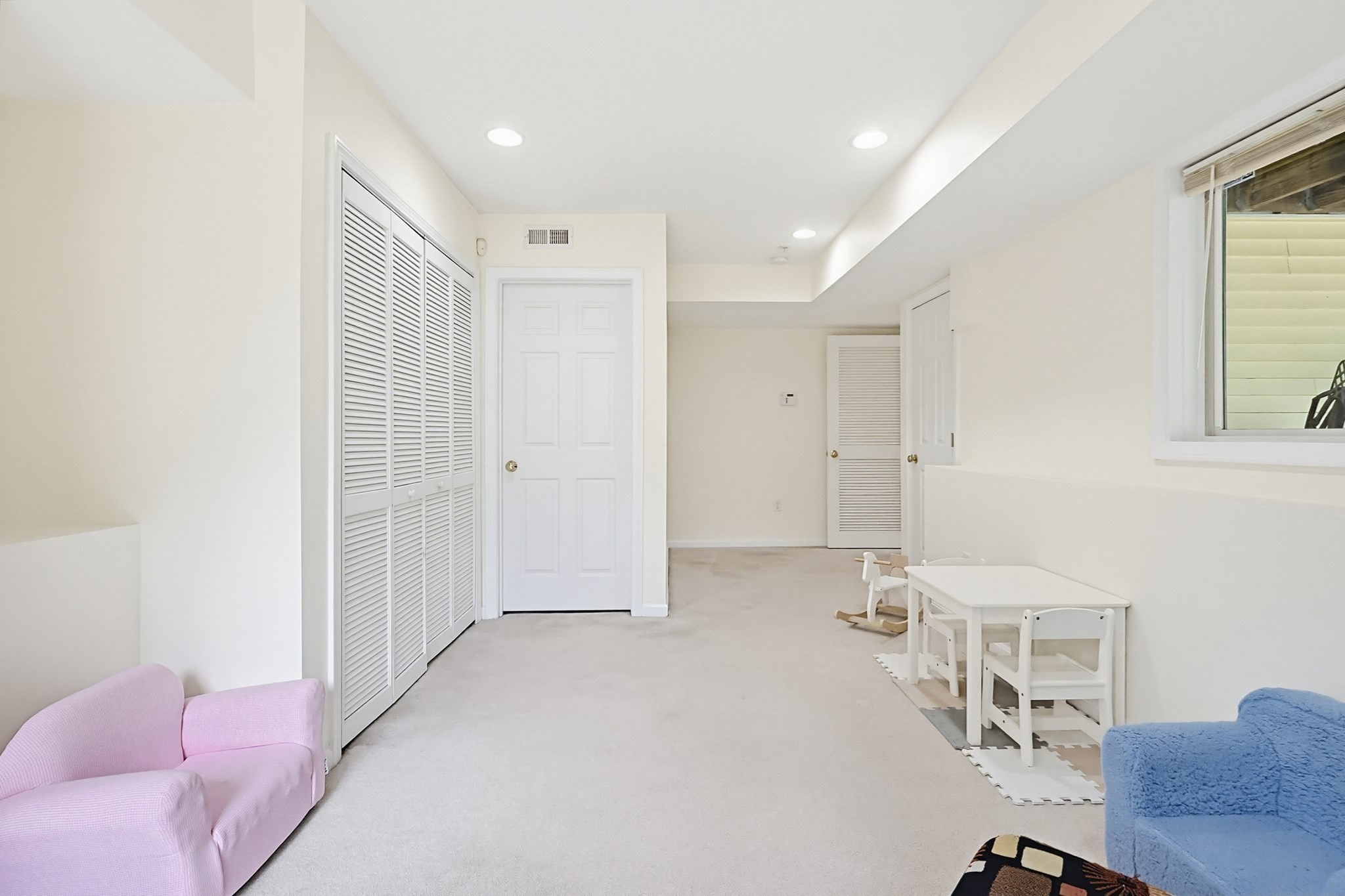 387 America Blvd # 387 Property Photo 28