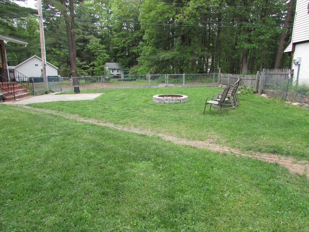 10 Bartlett St Property Photo 8
