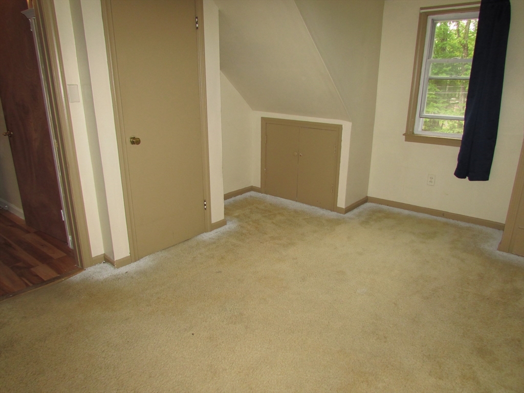 10 Bartlett St Property Photo 23