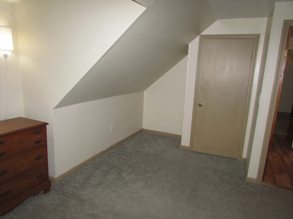10 Bartlett St Property Photo 29