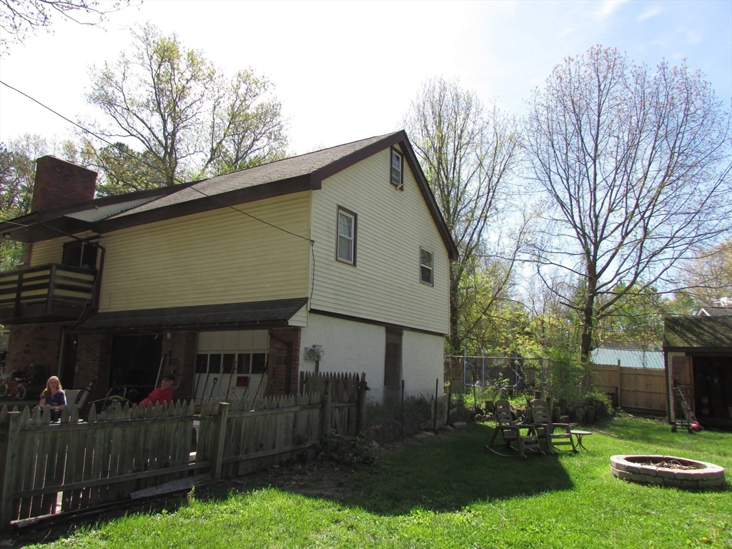 10 Bartlett St Property Photo 34