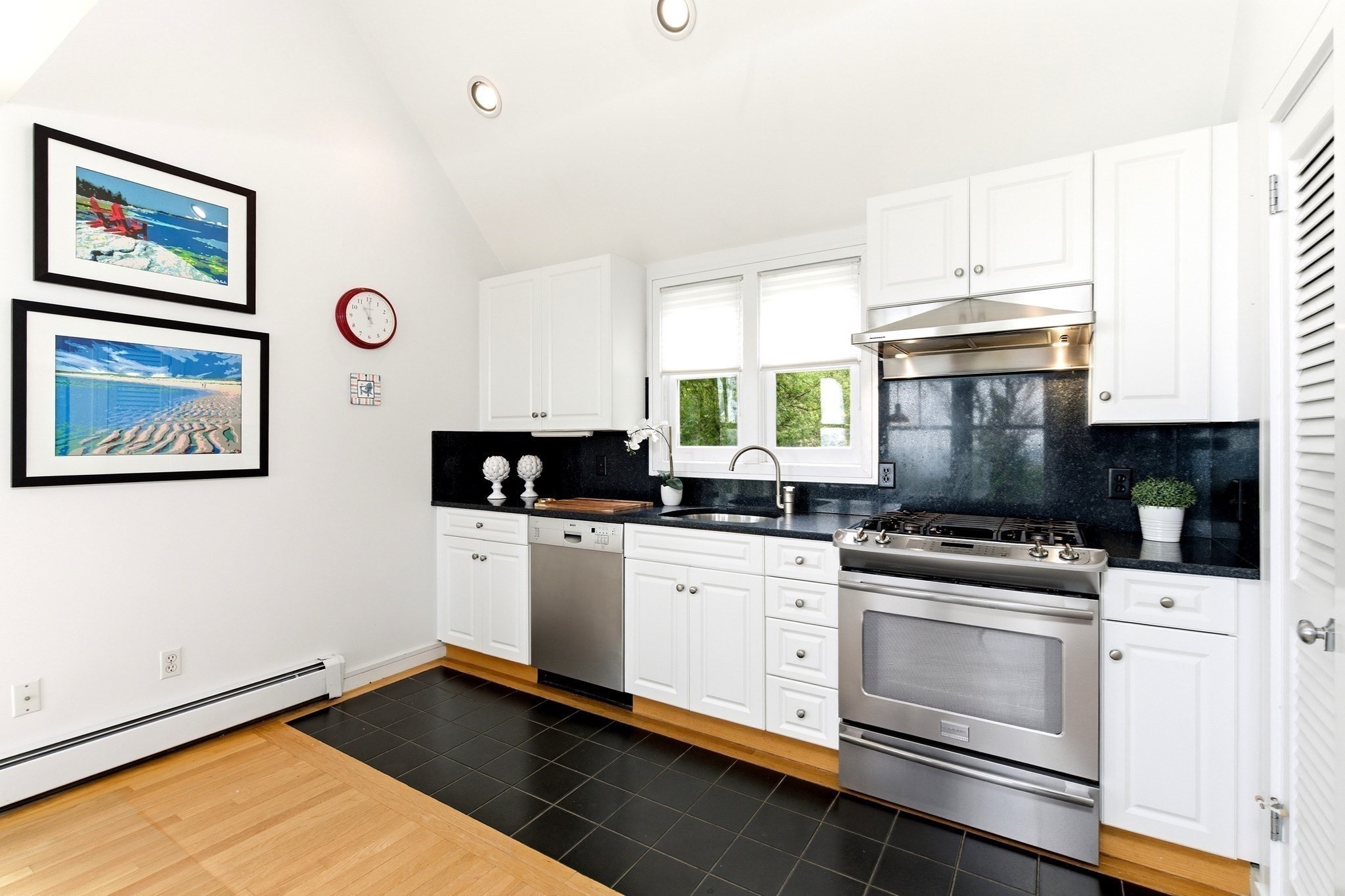 22 Indian Trl Property Photo 20