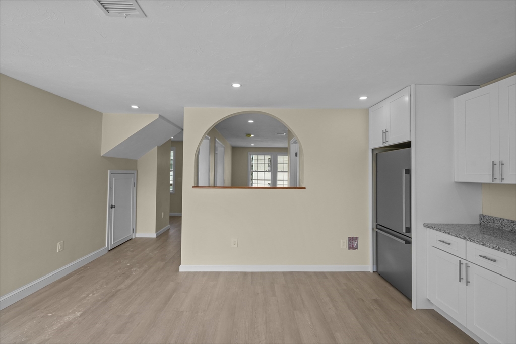 25 Lebanon St # D Property Photo 13