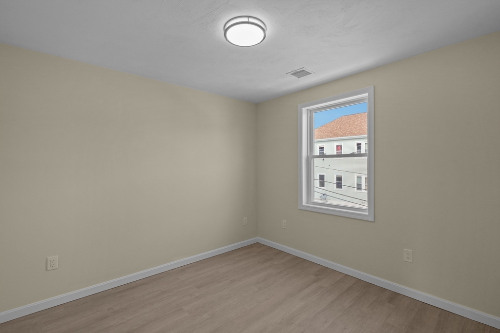 25 Lebanon St # D Property Photo 14