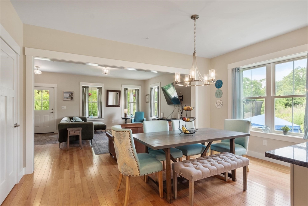 5 Powell St # B Property Photo 8