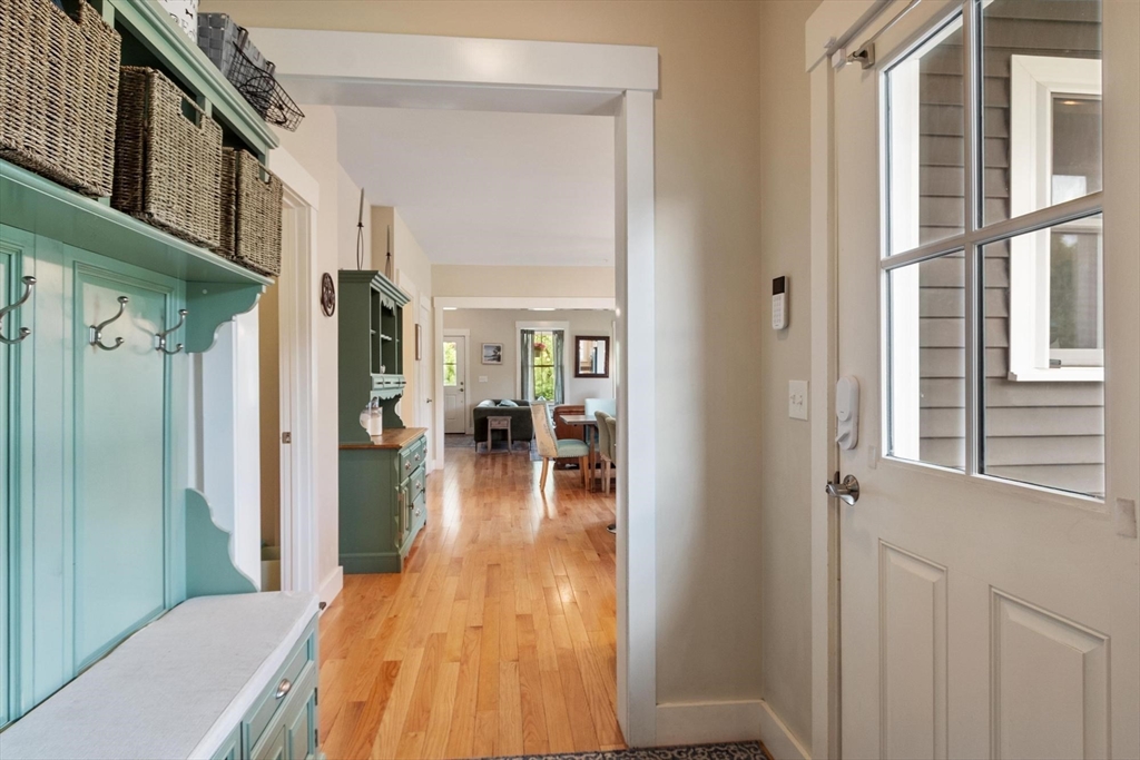 5 Powell St # B Property Photo 13