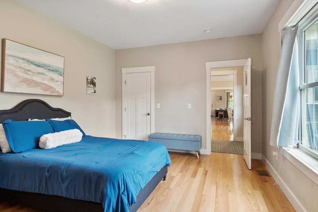 5 Powell St # B Property Photo 15