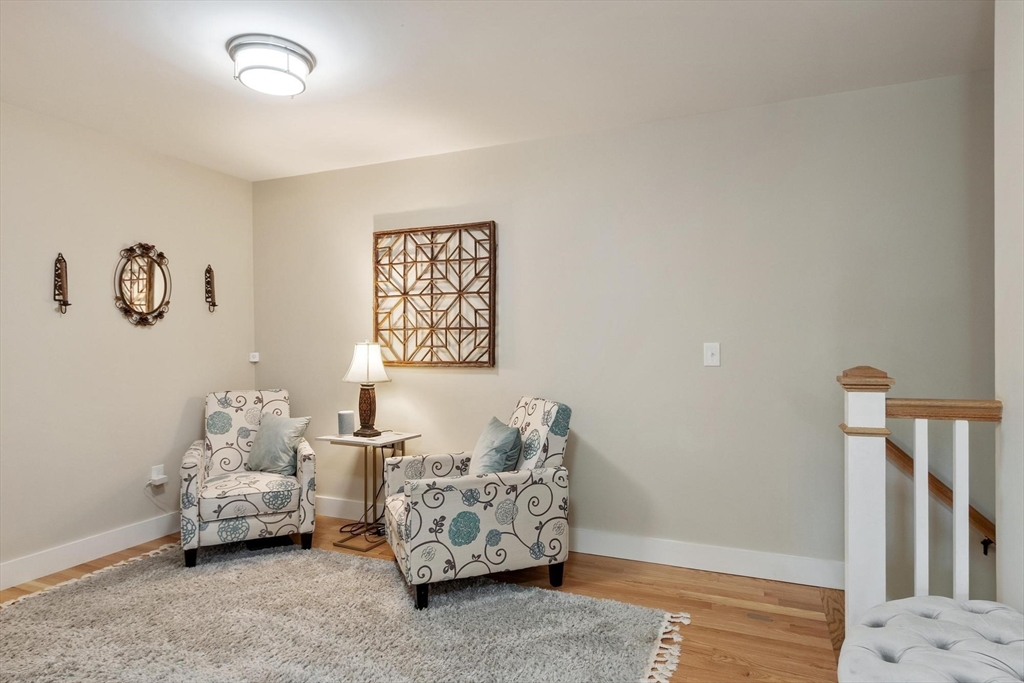 5 Powell St # B Property Photo 18