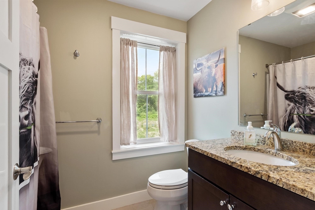 5 Powell St # B Property Photo 25