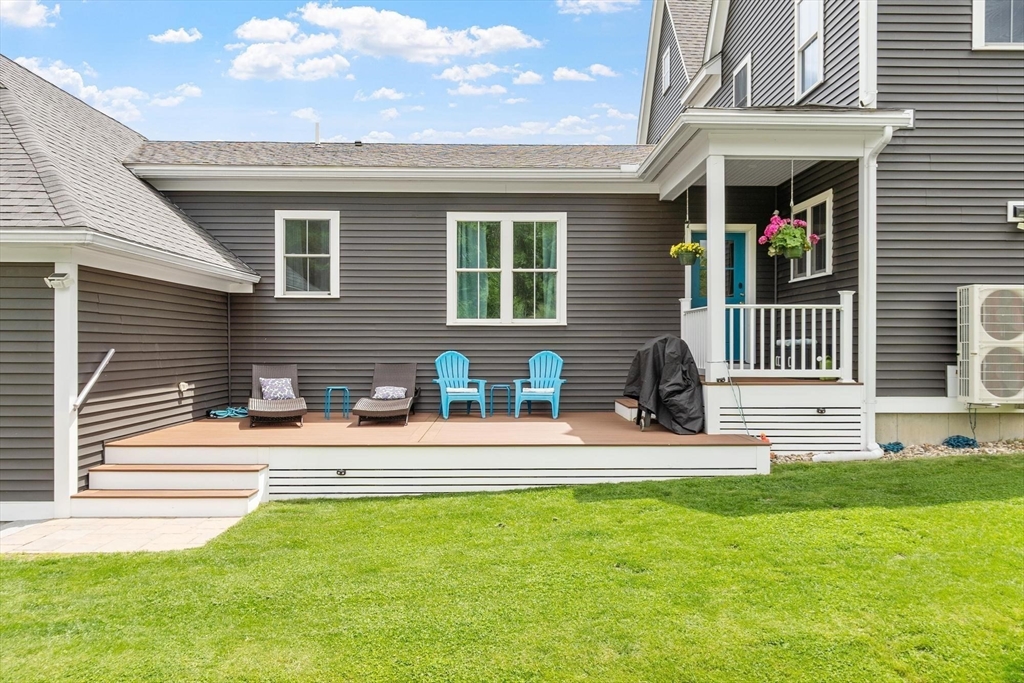5 Powell St # B Property Photo 33