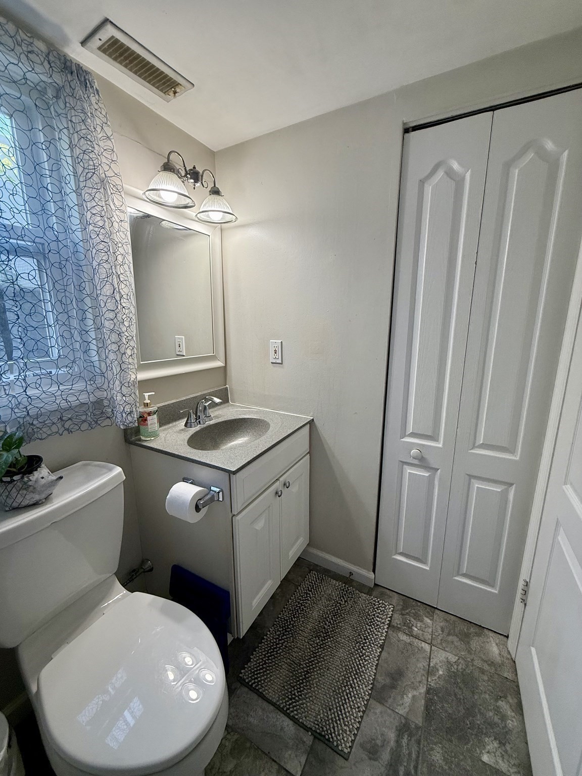 1810 Highland Ave # 4a Property Photo 9