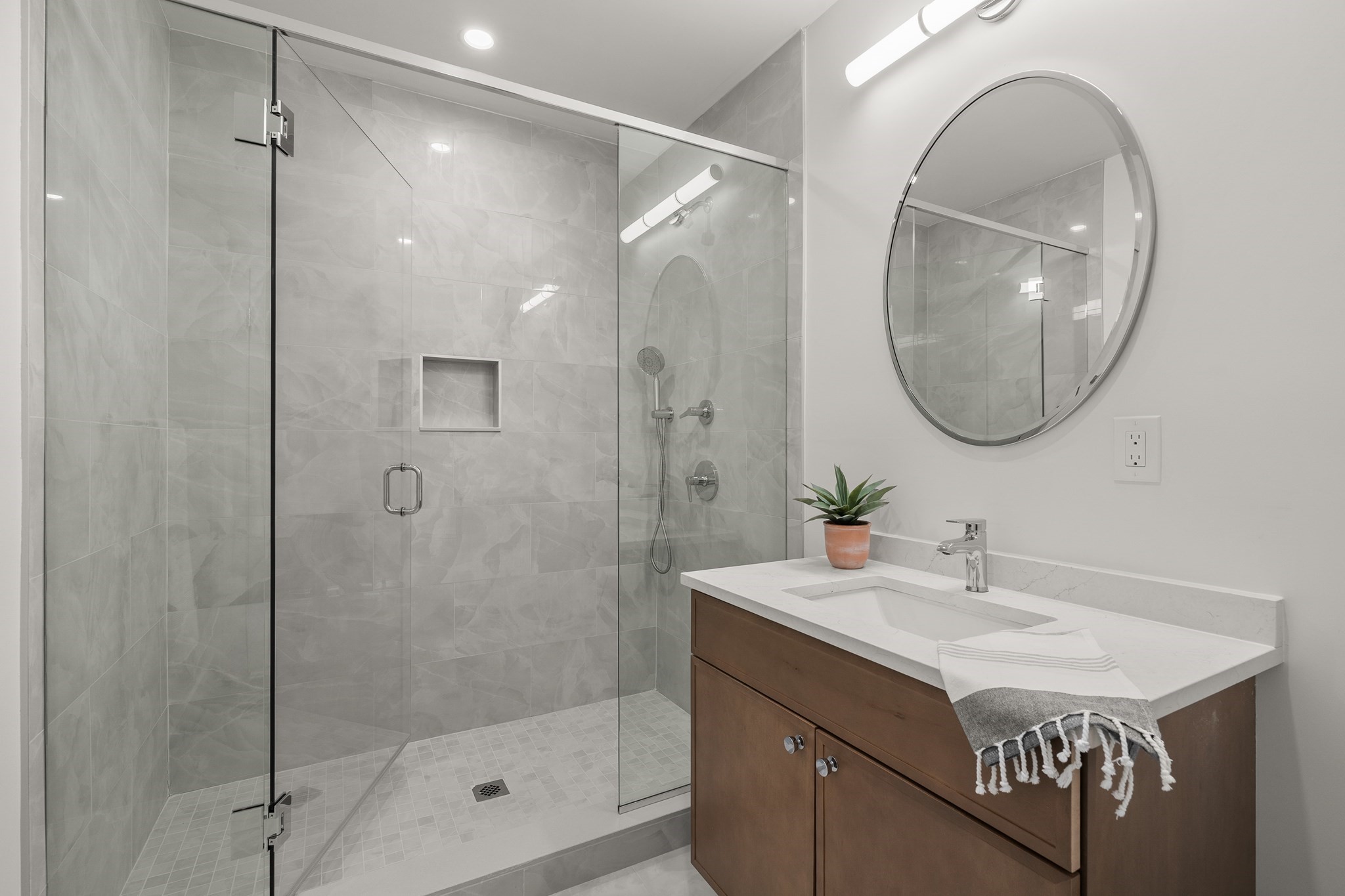 105 Sea Street # 302 Property Photo 14