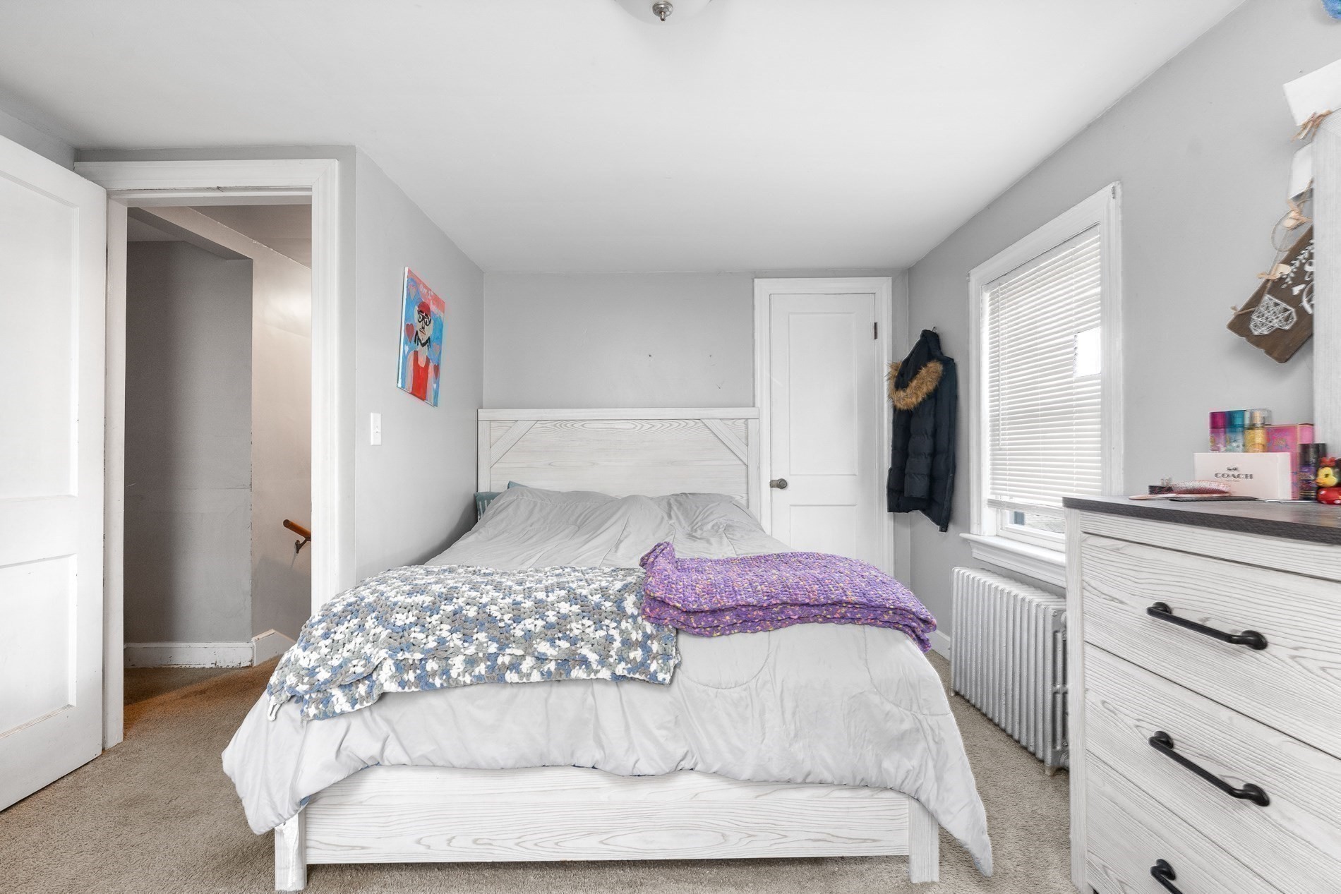 21 25 27 Pike Street Property Photo 26