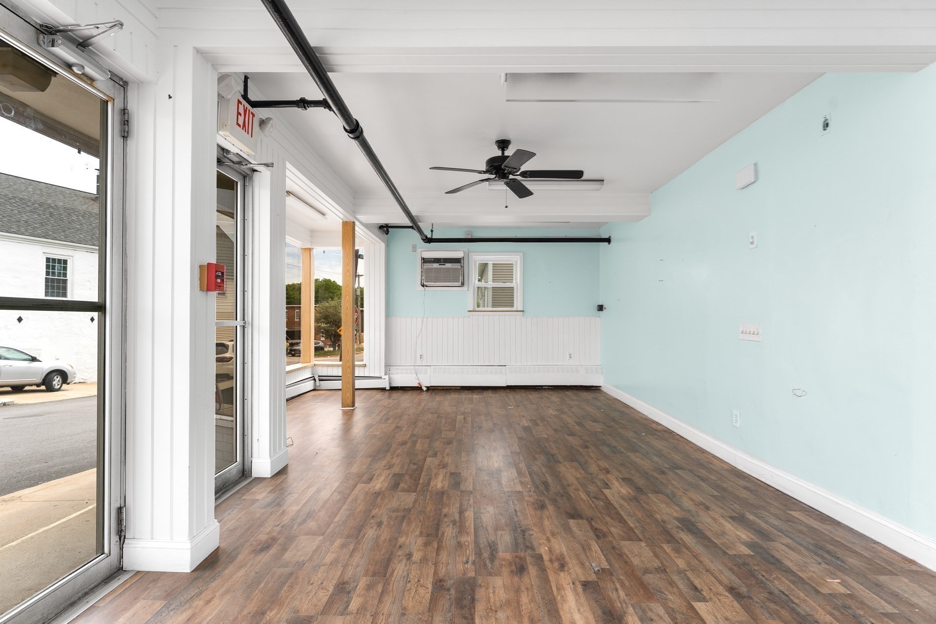 21 25 27 Pike Street Property Photo 38