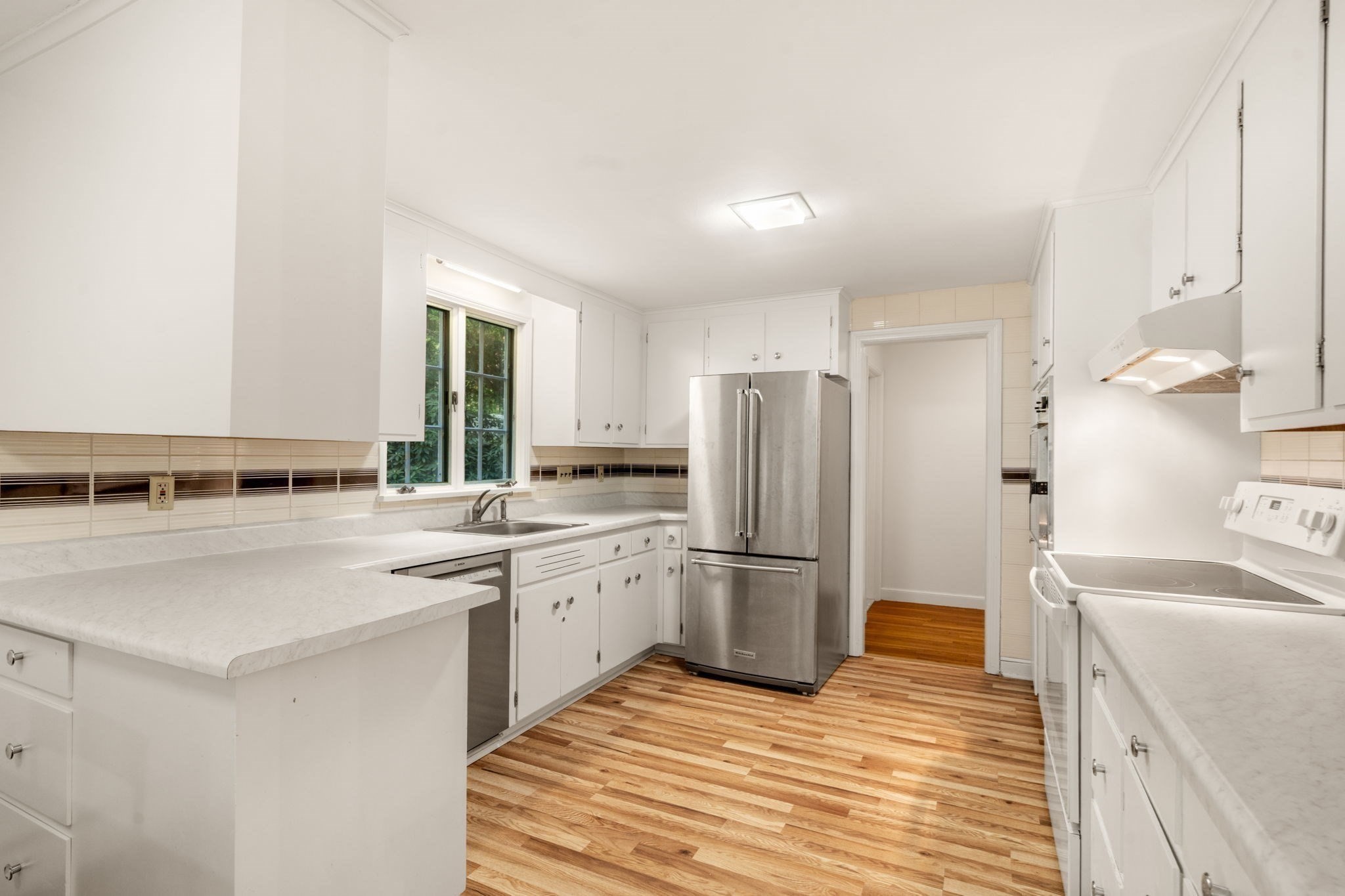 10 Bakers Hill Property Photo 6