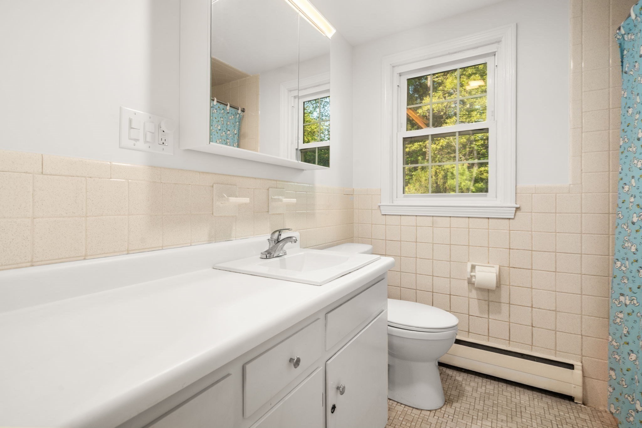10 Bakers Hill Property Photo 15