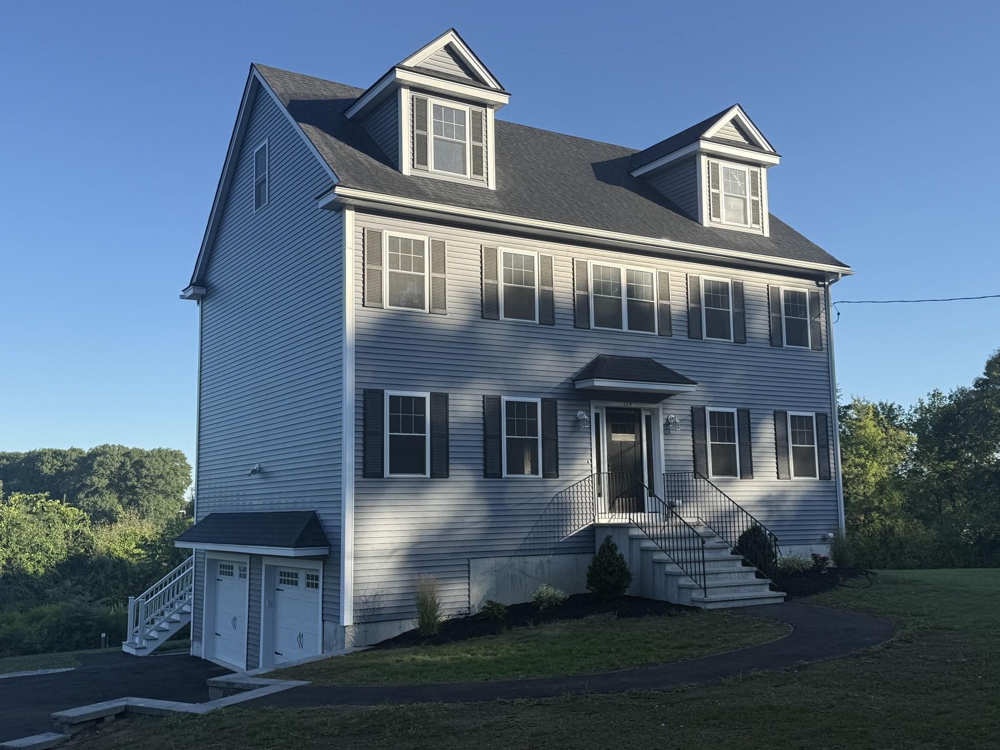 129 Old Westford Rd Property Photo 1