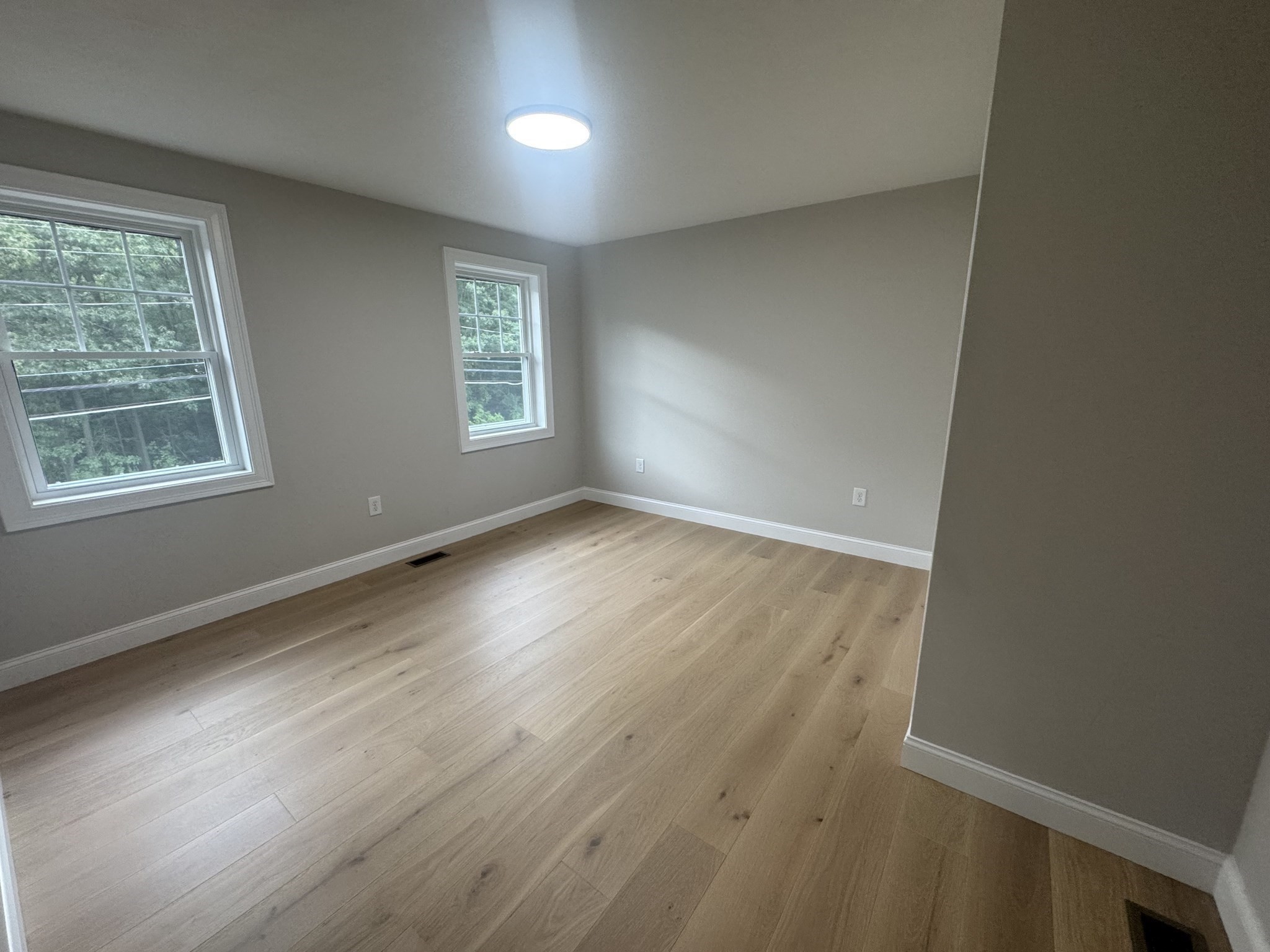 129 Old Westford Rd Property Photo 11