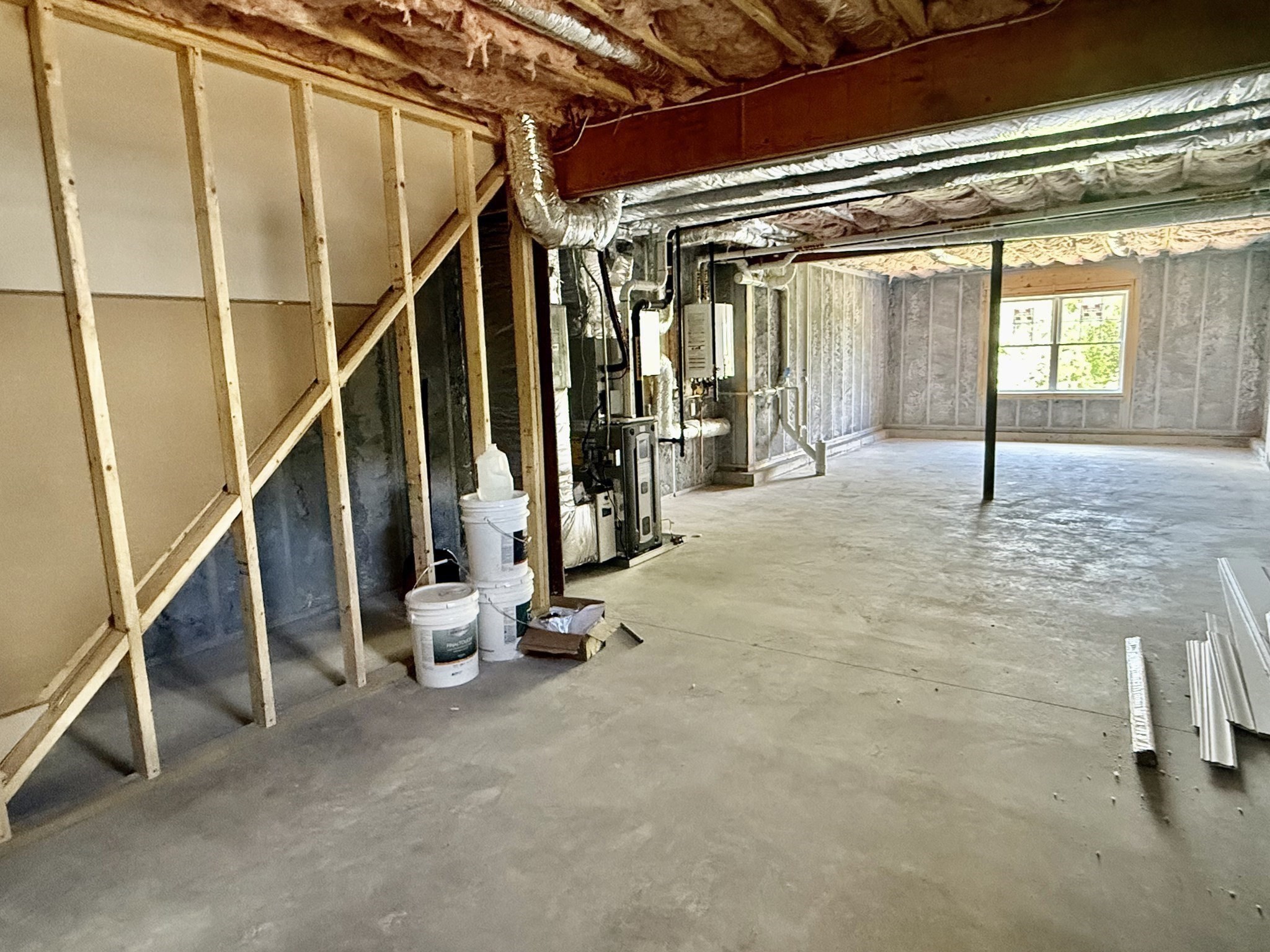 129 Old Westford Rd Property Photo 18