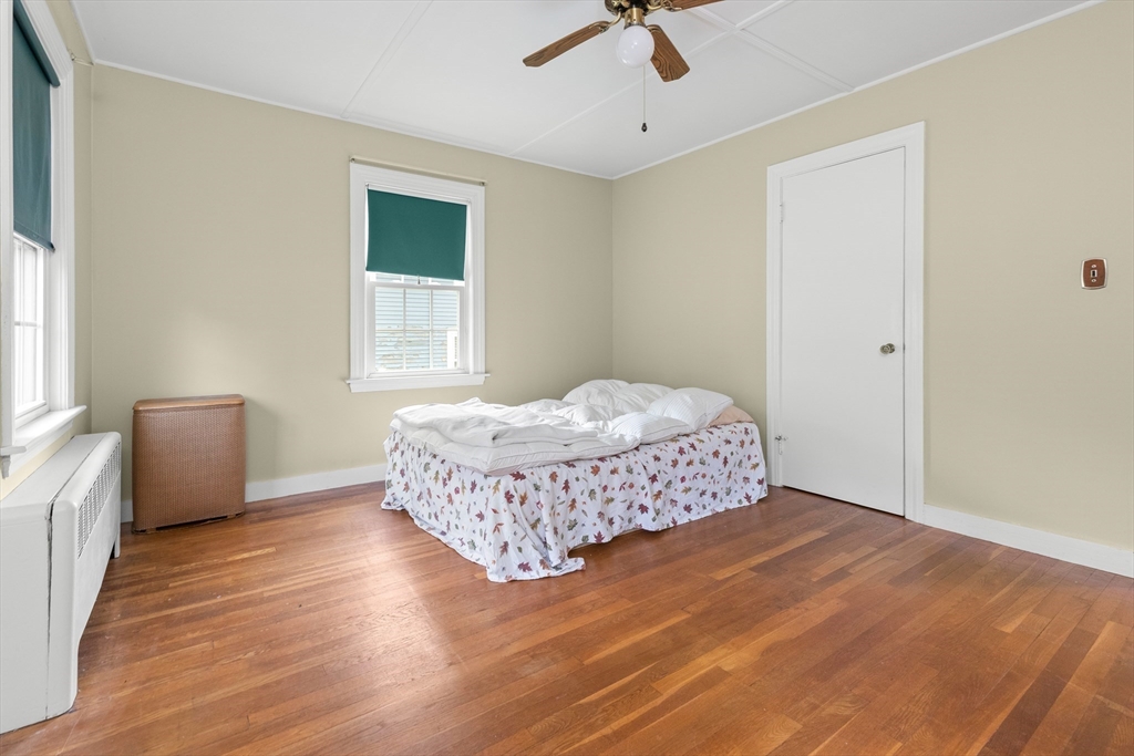 557 Main St Property Photo 17
