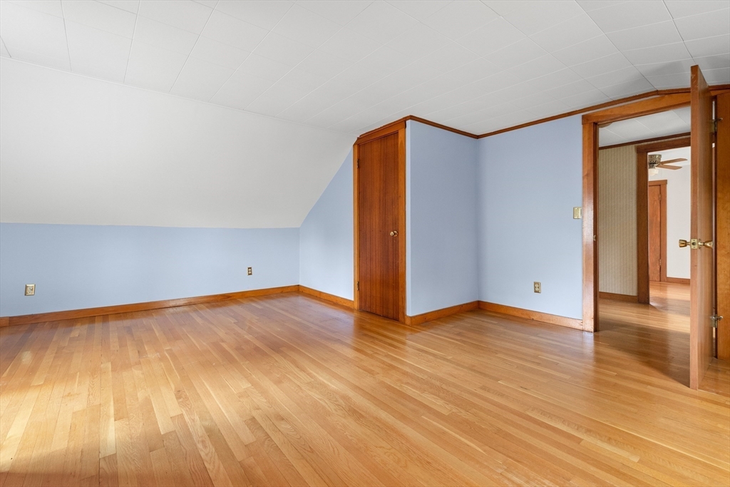 557 Main St Property Photo 24