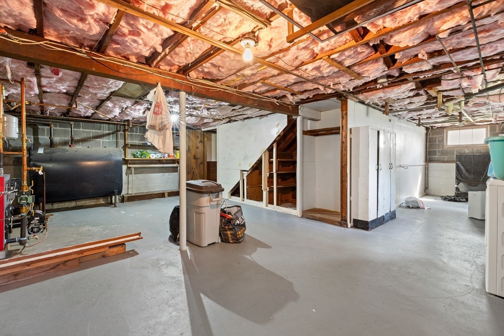 557 Main St Property Photo 29
