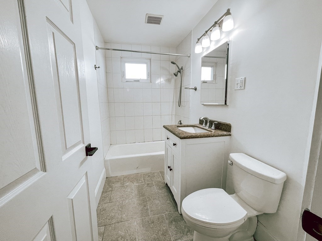 470 East Seventh St # 4 Property Photo 11