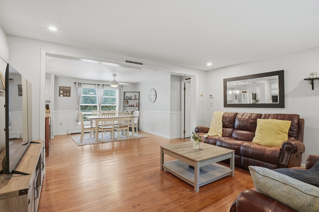 23 Oakmont Street Property Photo 4