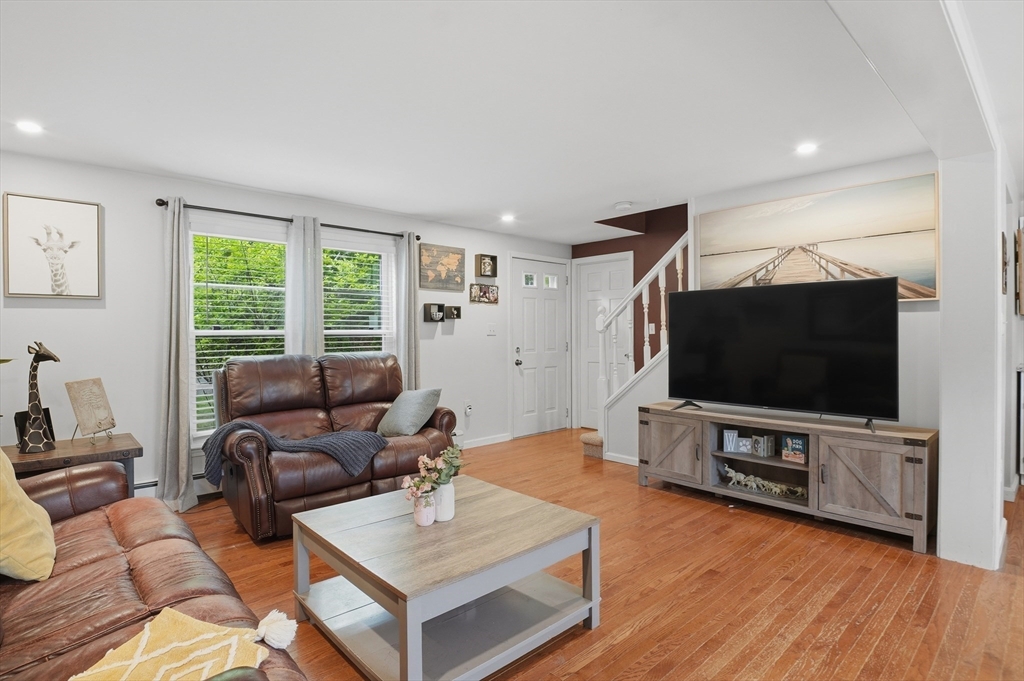 23 Oakmont Street Property Photo 5