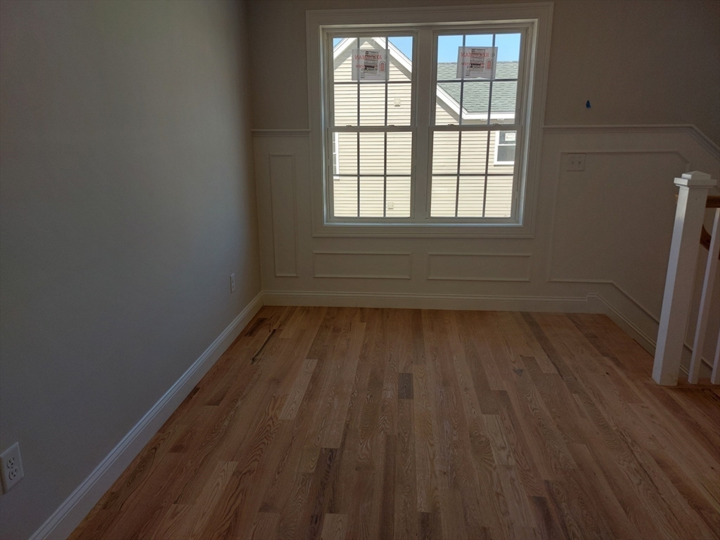 19b Crownshield # 19b Property Photo 10