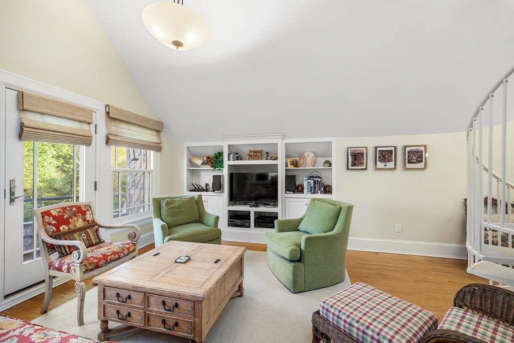5 Ellsworth Drive Property Photo 32