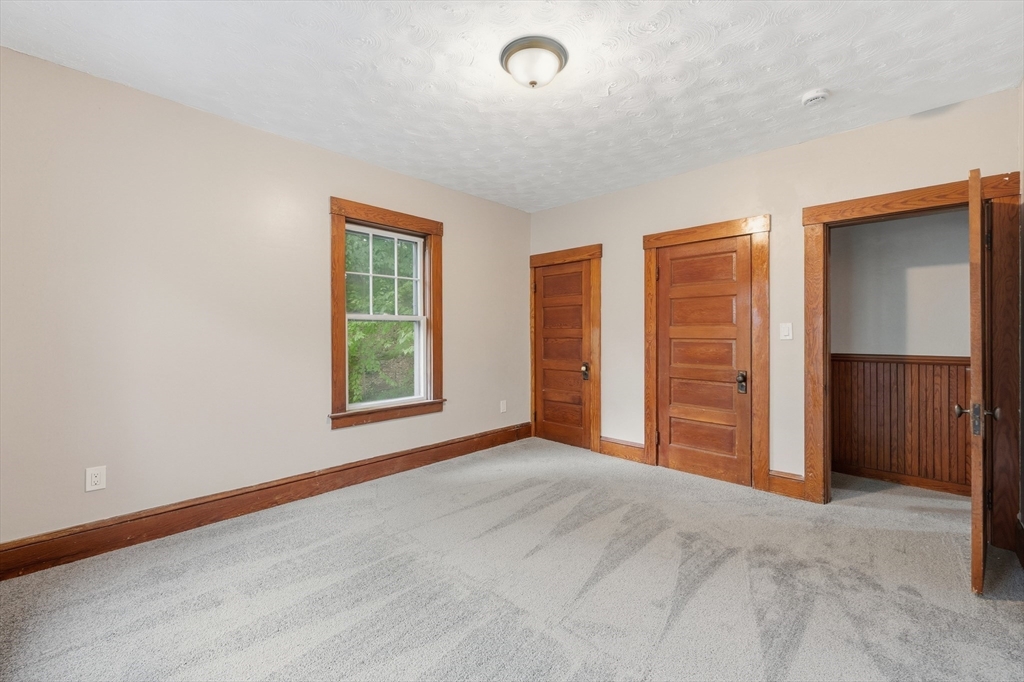 183 Greenwood St Property Photo 18