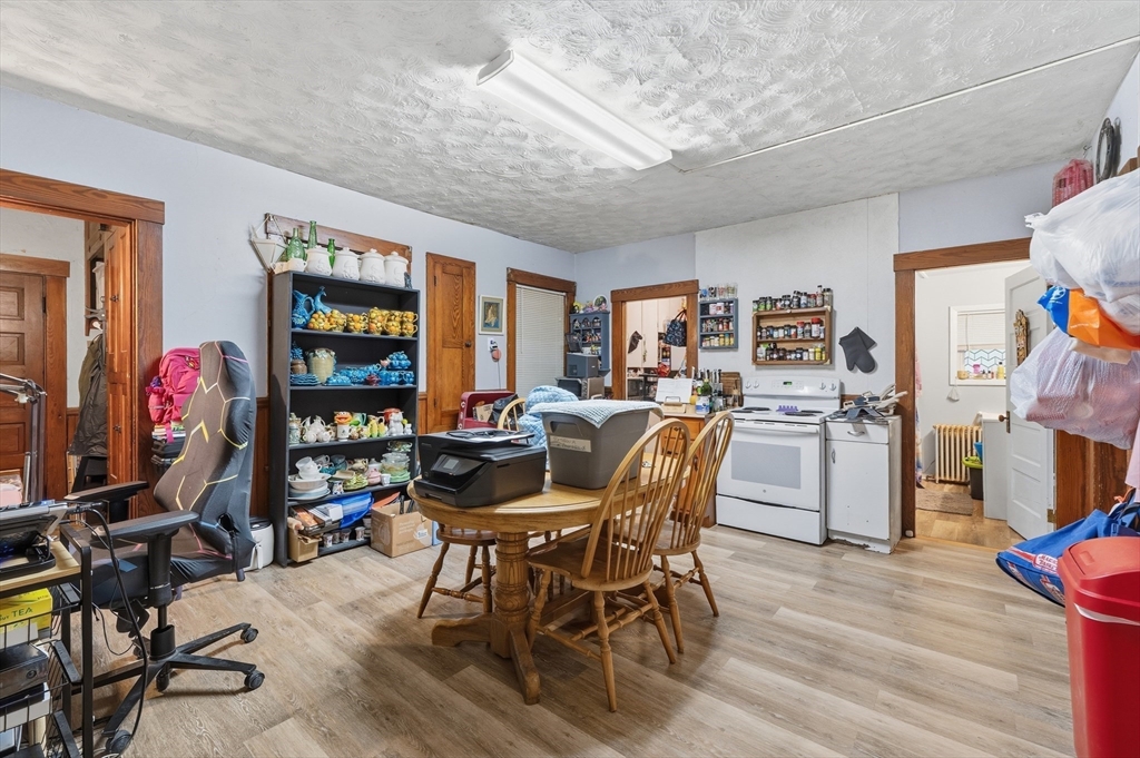 183 Greenwood St Property Photo 31