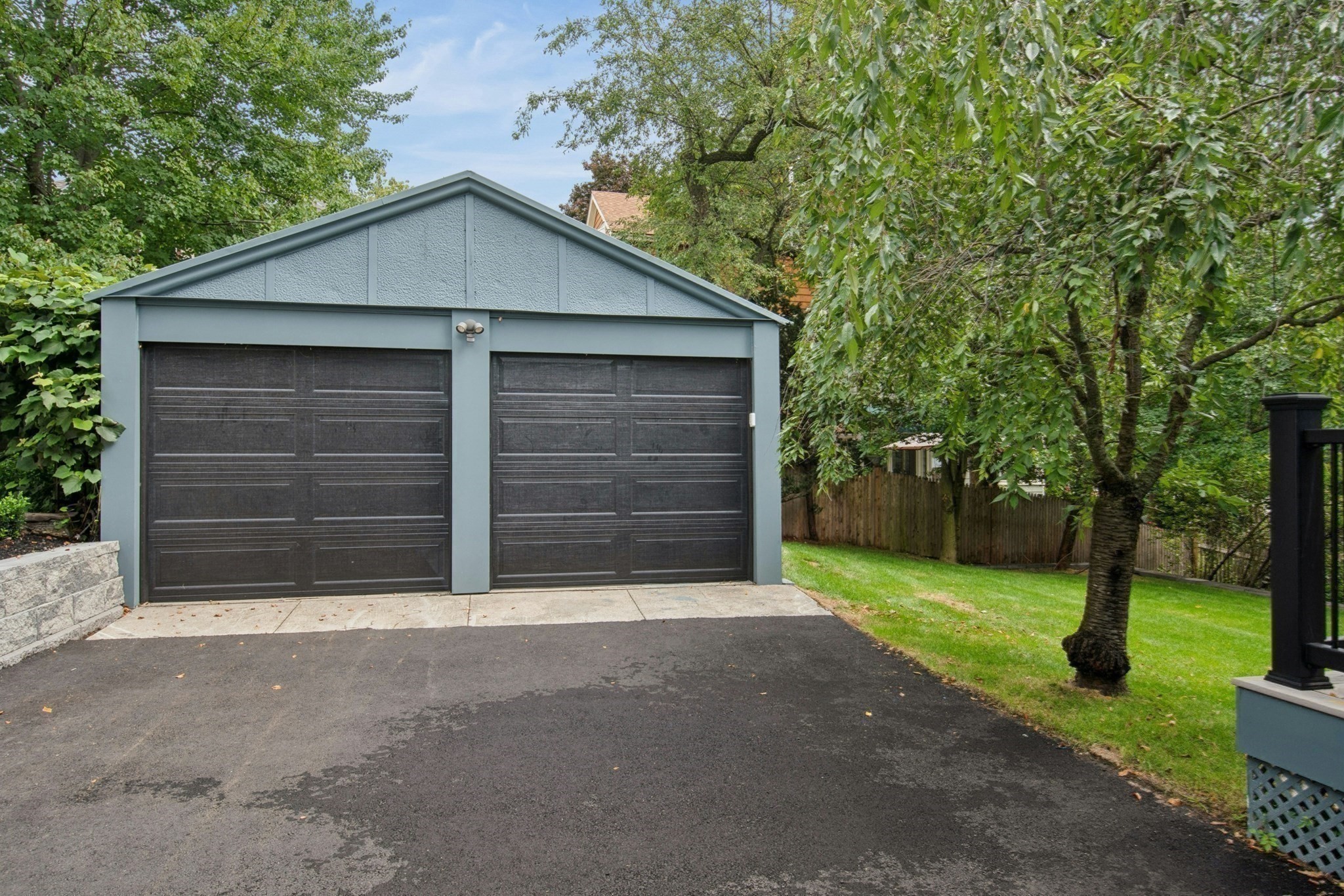 34 Addison St Property Photo 27