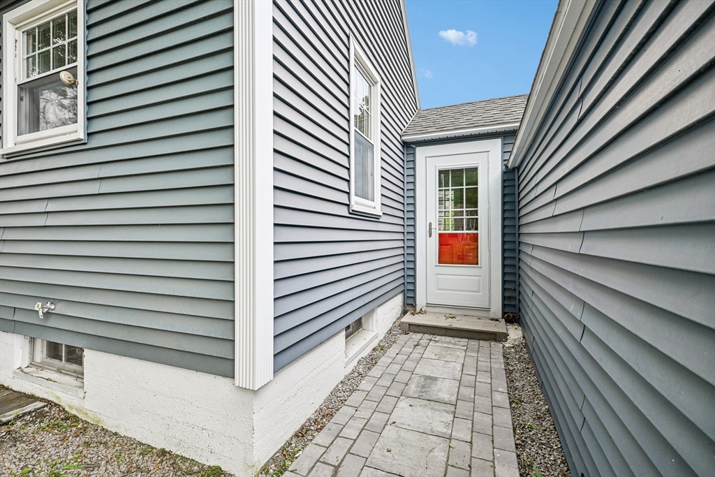 20 Doris Avenue Property Photo 5